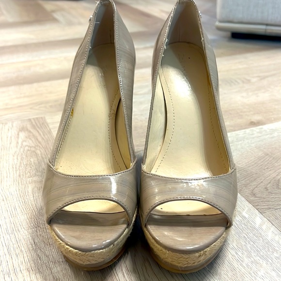 Beige Calvin Klein wedges size 8 - Picture 2 of 3